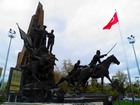40 Usak, Atatürk Monument 40 Usak, Atatürk Monument