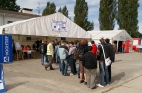 Hned po příchodu na staveniště jsme si museli pročíst pokyny k bezpečnému pohybu po staveništi a podpisem stvrdit, že jsme je vzali na vědomí. Nikdo by nestál o to, aby se mu něco přihodilo ...