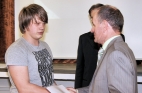 Předávání cen a pozorností od sponzorů soutěže účastníkům a vítězům. Předávání cen a pozorností od sponzorů soutěže účastníkům a vítězům.