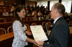 Předání vysvědčení studentům třídy S4A, třídní Mgr. Věra Červenková Předání vysvědčení studentům třídy S4A, třídní Mgr. Věra Červenková