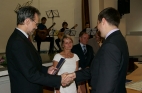 Předání vysvědčení studentům třídy S4D, třídní Mgr. Šárka Černá Předání vysvědčení studentům třídy S4D, třídní Mgr. Šárka Černá